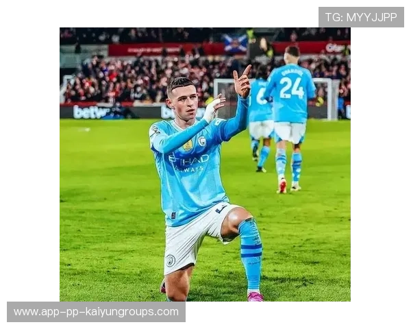 欧冠焦点战：哈兰德和福登搭档精彩，曼城4-1大胜，哈兰德穿曼城球衣